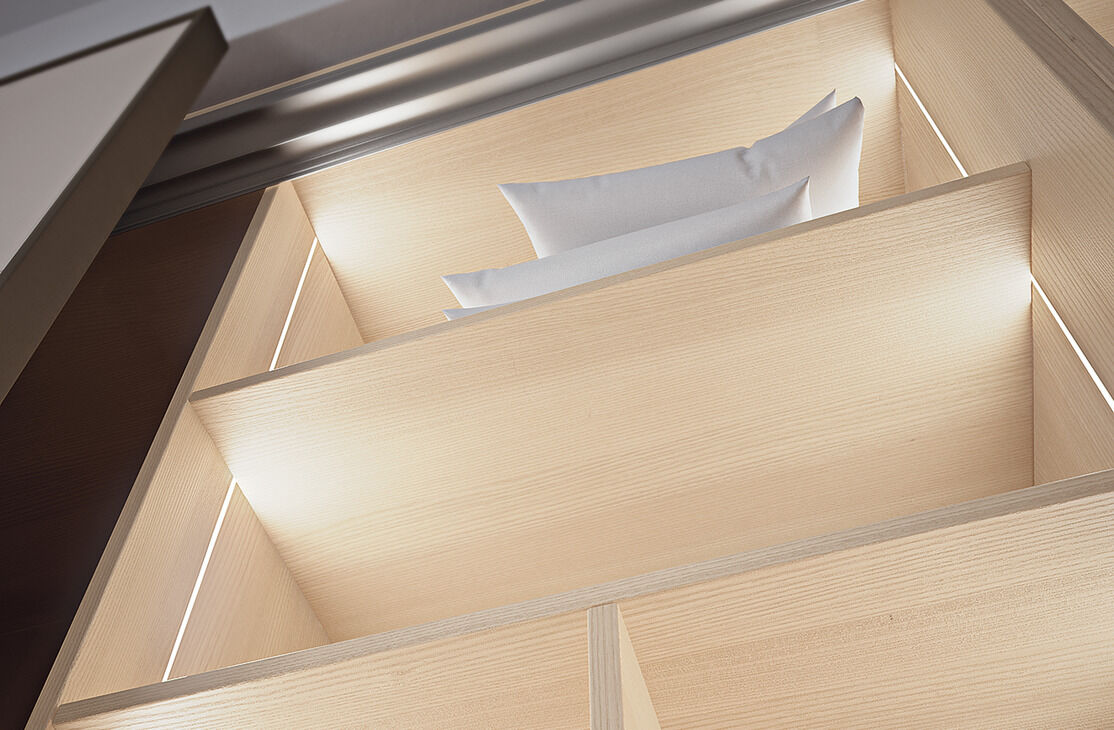 Silikon kovan içine şerit LED aydınlatma, HÄFELE LED 1152 12 V 4 mm 2 pimli (monokrom) 2